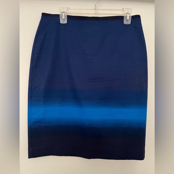 Ann Taylor LOFT Blu Falls Ombre Pencil Skirt - 10 - Picture 3 of 8